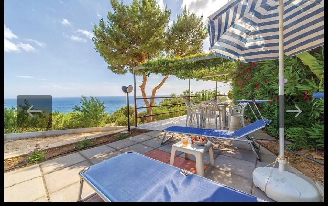 Una Finestra Sul Mare Maragani 0*,